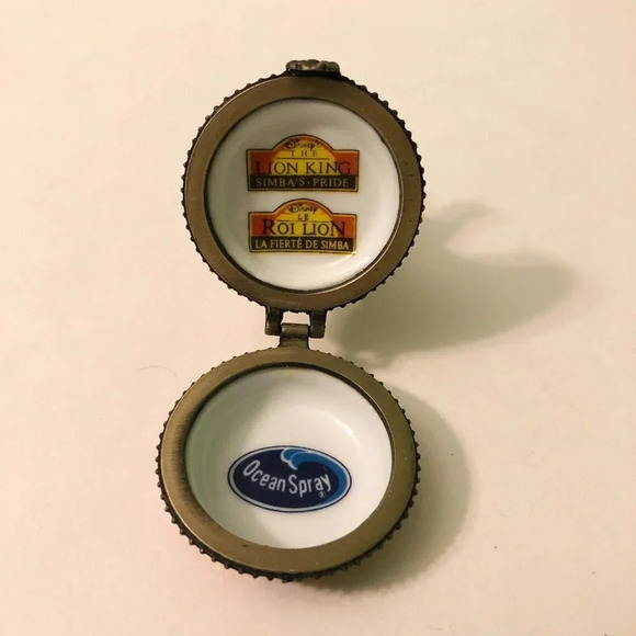 The Lion King II Simba's Pride Kuvo Small Trinket Box Ocean Spray - Picture 9 of 11